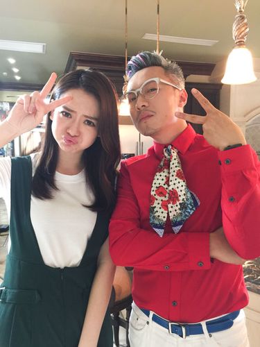 《繁星四月》吴华新"挑战"戚薇 实力诠释欢喜冤家