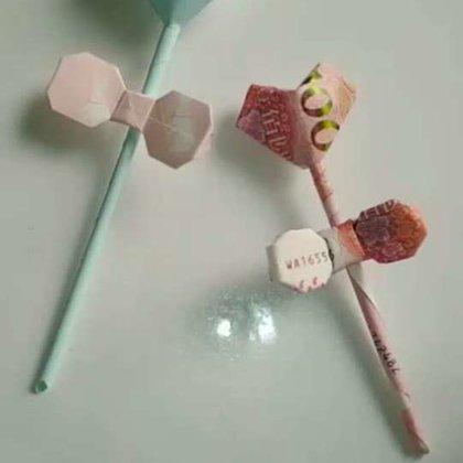 爱心魔法棒折纸