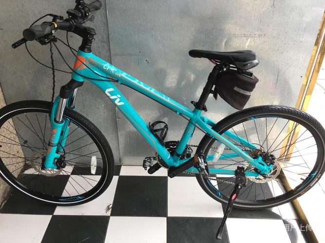 捷安特liv山地车