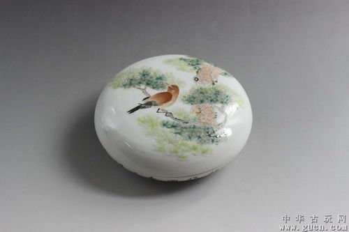 仙槎作浅绛彩花鸟印泥盒