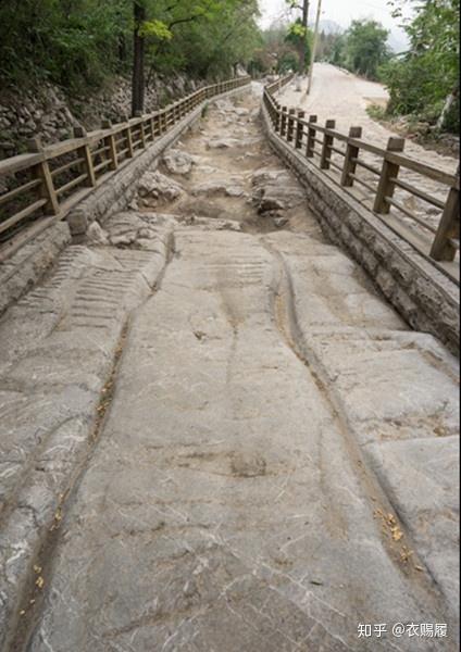 【衣赐履读通鉴】秦朝的"车同轨"究竟是什么意思?