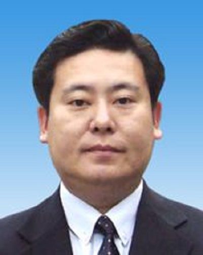 王峥