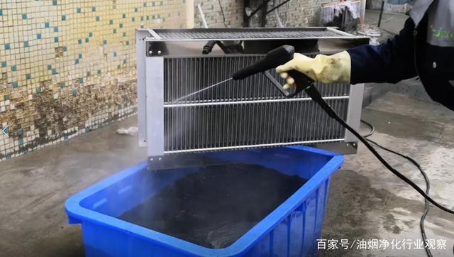 油烟净化器上的油垢怎么快速清洗