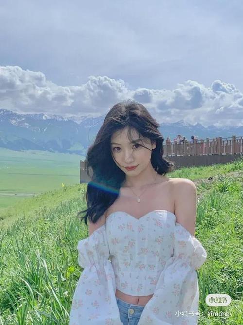 纯欲女神易梦玲夏日辣妹穿搭太惹火难怪马思唯也顶不住