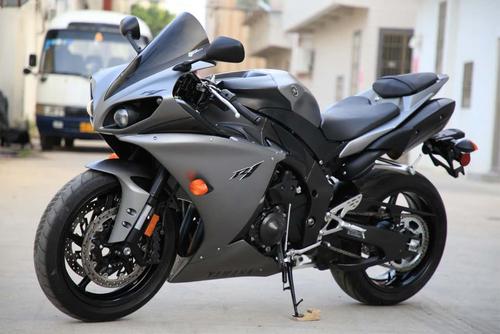 喜欢大排量摩托车跑车重型机车1000cc的还喜欢