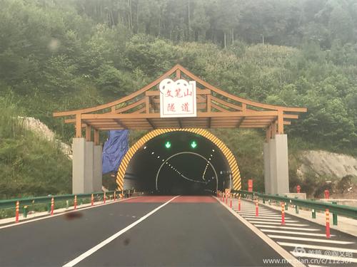 经过飞仙关,文笔山等隧道