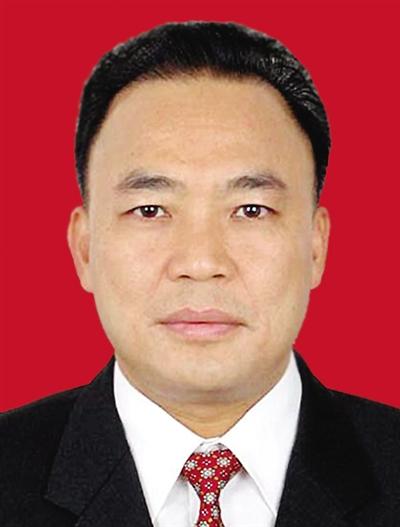 邓振新根据工作需要和民主推荐情况,经研究,湛江市委常委,组织部长