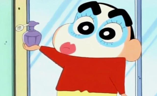 蜡笔小新:美妆护肤达人野原美伢,视化妆品如命,小新别闹
