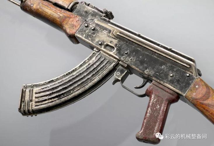 为什么ak-47退役得早?因为akm更好啊