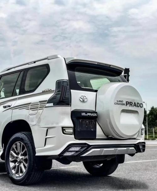 18-20款丰田霸道改装黑武士外观套件,18-20款丰田普拉多改装灵越版