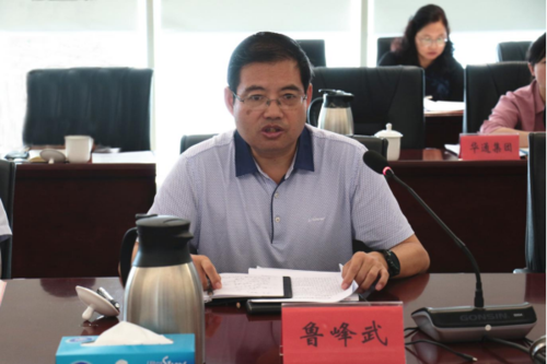 临沂国控集团党委书记董事长鲁峰武一行赴青岛华通集团开展对标学习