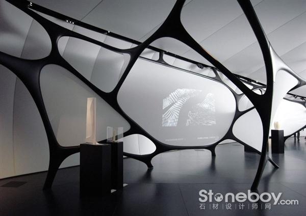 建筑师扎哈哈迪德巴黎香奈儿流动的艺术展馆建筑设计