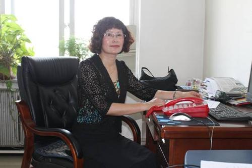 赵秋菊:阜新市残联副县级调研员,理事.