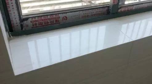 没想到!窗台石用瓷砖铺效果更好
