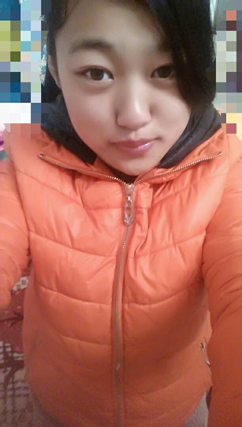 她的长相算得上丑女孩吗