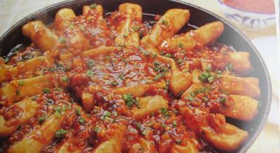 其最有代表性的菜肴有:"火腿炖甲鱼""红烧果子狸""黄山炖鸽""清蒸石鸡