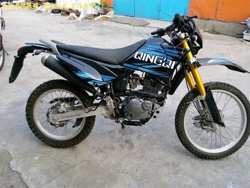 69 国产摩托车交易区 69 全新轻骑高配藏獒二代200便宜卖内有美女