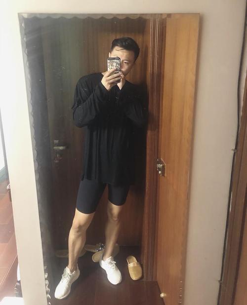 gay受风的中性legging运动穿搭啦哪个好看些啊姐妹