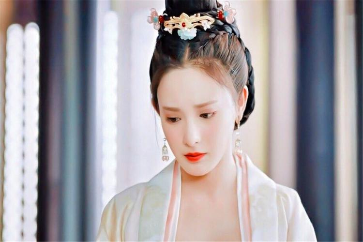 《东宫》推小枫入火坑的明远娘娘,为何非让她嫁到豊朝?