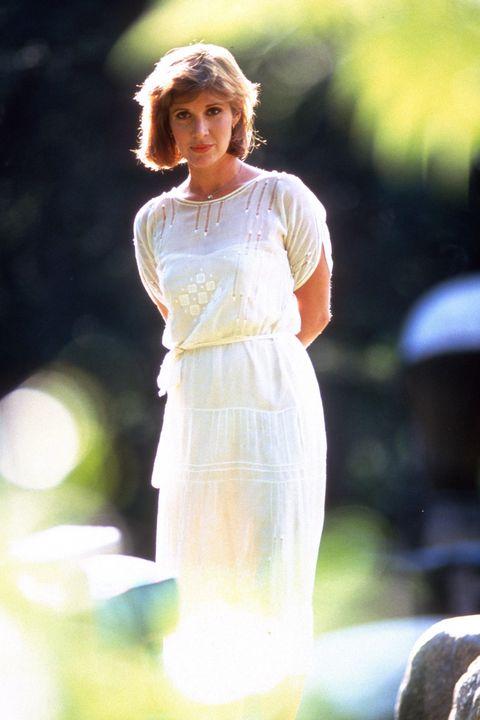 in memoriam: carrie fisher"s most iconic looks