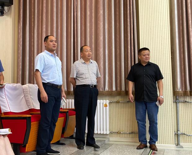 刘忠仁校长,田俊杰校长前来观摩.