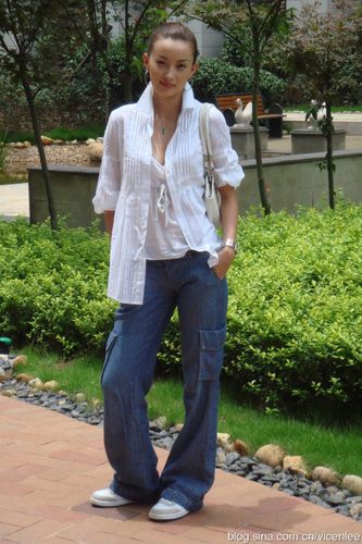 朱研 演员朱研胸大腿_朱妍演员内衣