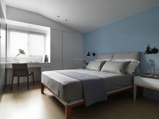 现代简约风格阁楼卧室样板装修效果图