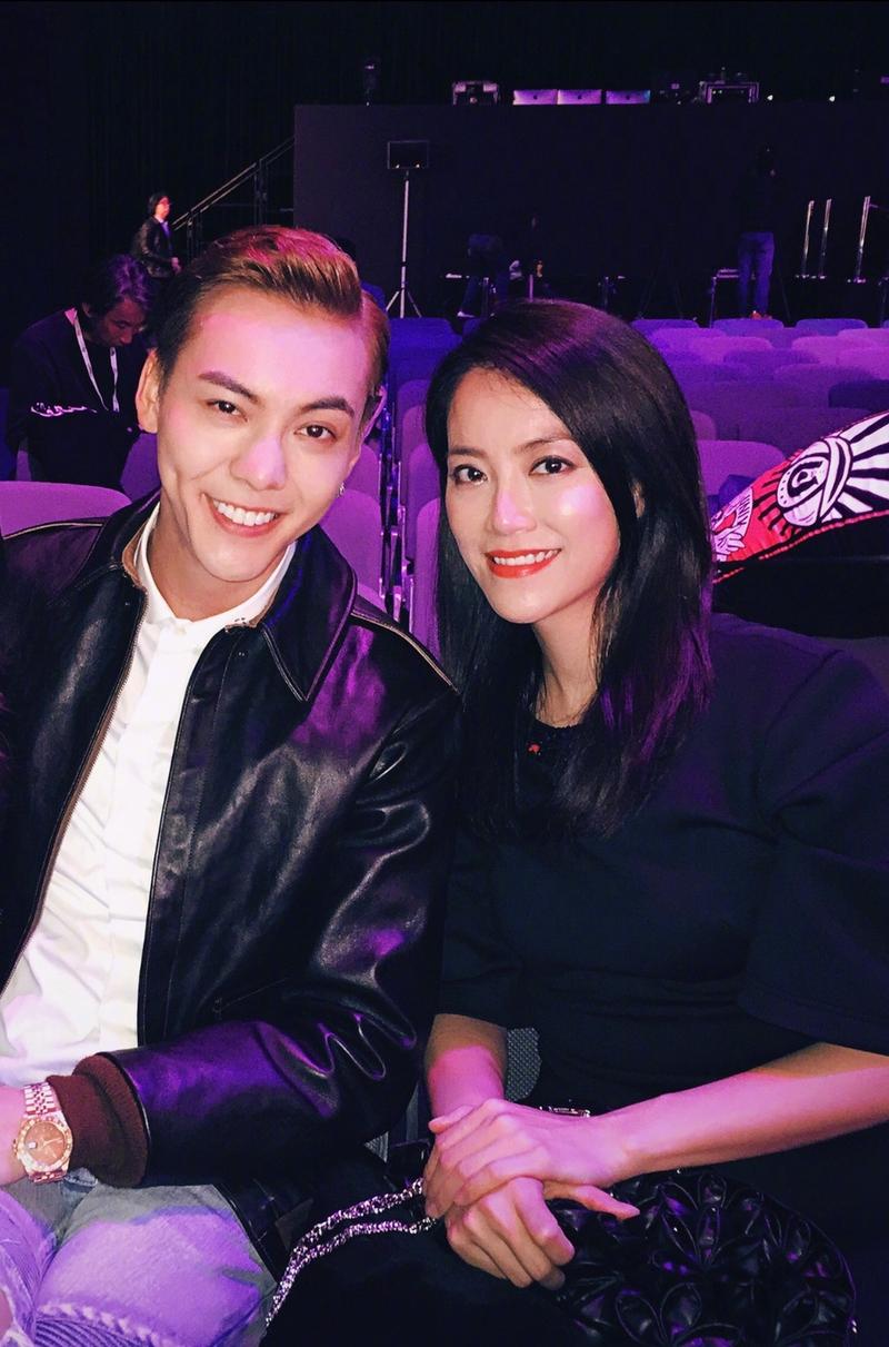 陈伟霆迎34岁生日经纪人霍汶希晒旧照送祝福