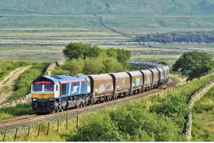 在英国坐火车也太难了吧!