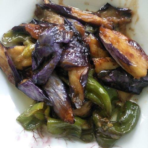 青椒炒茄子,百吃不厌的家常下饭菜