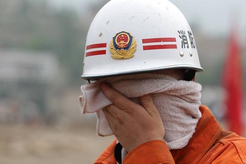 消防官兵泥石流救援纪实