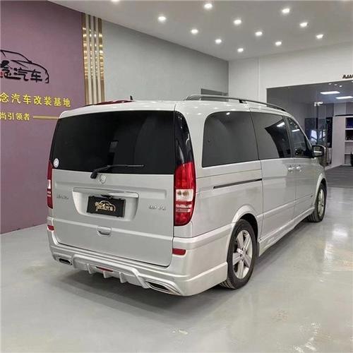 奔驰唯雅诺改装航空座椅及内饰