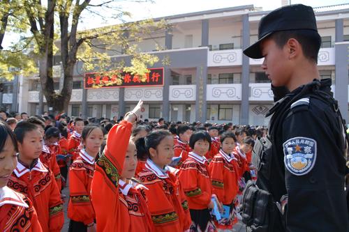 【百年东风 立德树人】 会泽县东风小学校园文化建设简介
