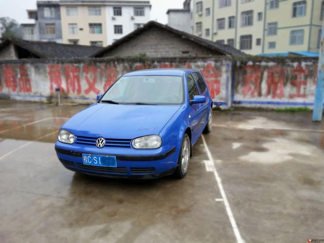 出售04年高尔夫4~~