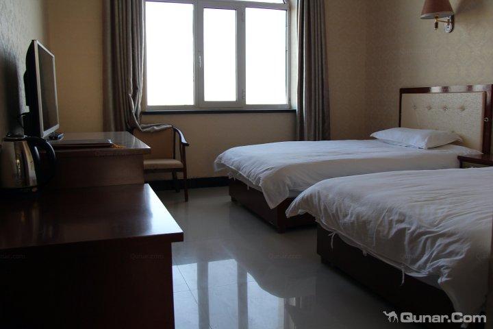 额济纳旗 >> 酒店   标签: 宾馆 额济纳旗胡杨林鹏飞酒店共多少人浏览