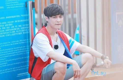 王嘉尔的爸爸,传说中的大张伟,张艺兴有鸡,咱能好好说话吗?