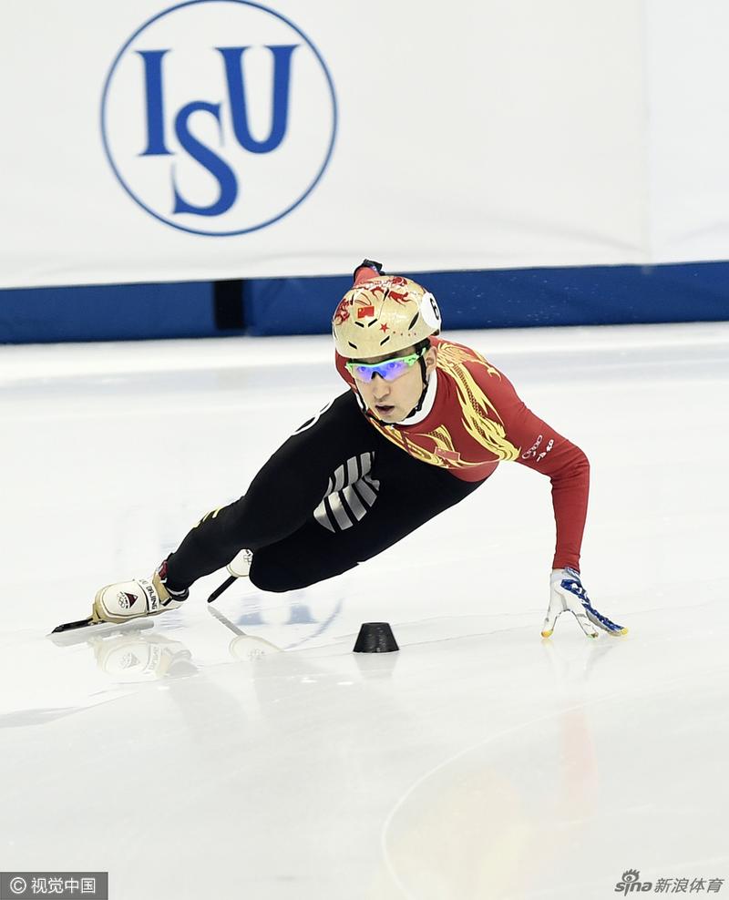 短道世界杯武大靖再登顶