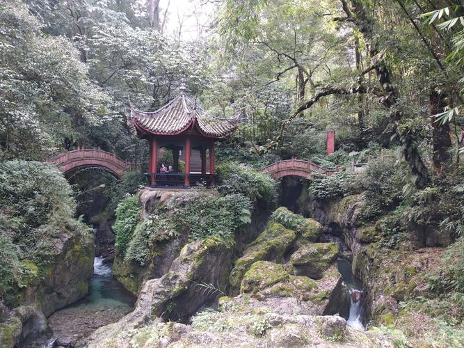 游峨眉山清音阁