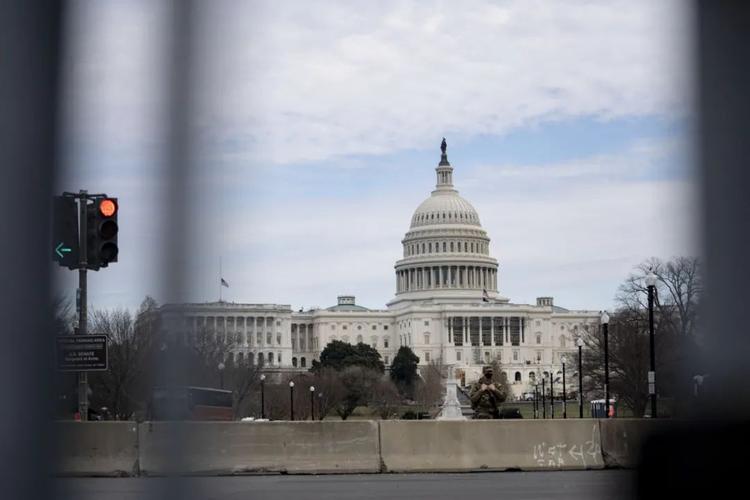 这个涉千亿的反华法案搁浅美国还有人不死心锐参考