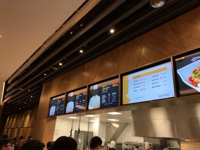 这家食堂谁也没料到,腾讯员工天天上班居然吃在这样的