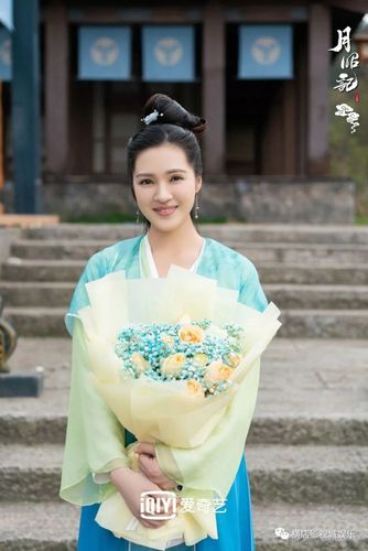 《月昭记》横店杀青 邢菲徐开骋为爱奔赴