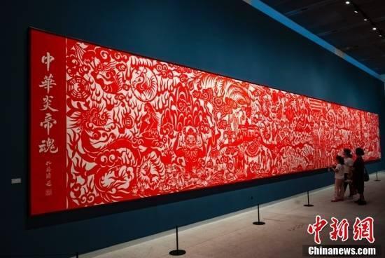 中国工美非遗馆展出山西民间剪纸艺术