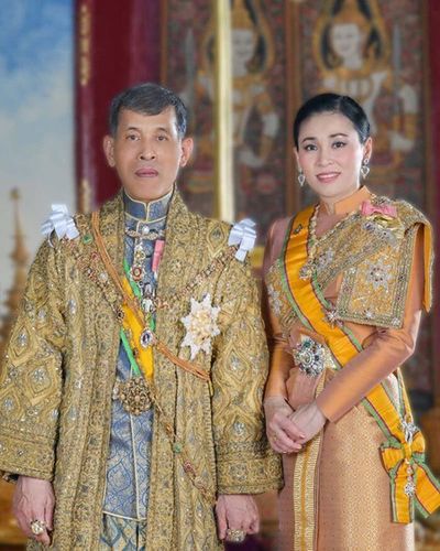 泰国王后认为,儿子女人缘多是女人喜欢他,怎么评价这个说法
