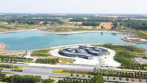风景如画的平舆县天水湖公园.  (资料图片)