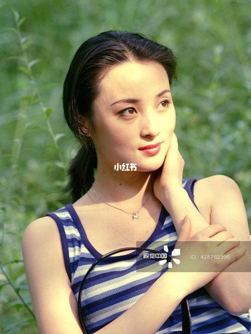 蒋勤勤年轻旧照_娱乐_明星娱乐资讯