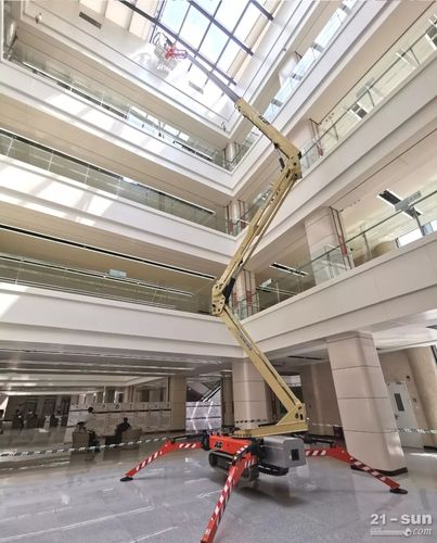 深圳大学总医院围观kst蜘蛛车施工