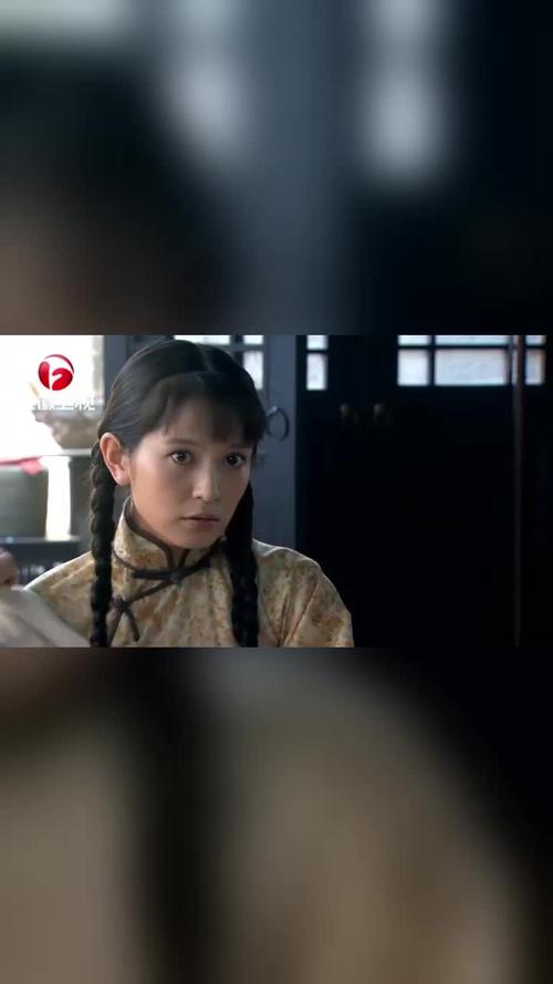 勇敢的心翠儿给霍啸林捏脚眼盲心不盲知道霍啸林在偷看她
