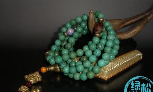 任何没有美感的东西是很少有收藏价值的,而绿松石的颜色就比较漂亮
