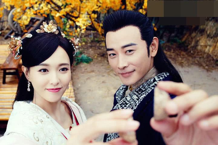 新婚不到一周,唐嫣罗晋添两喜事全家开心,1 1=4