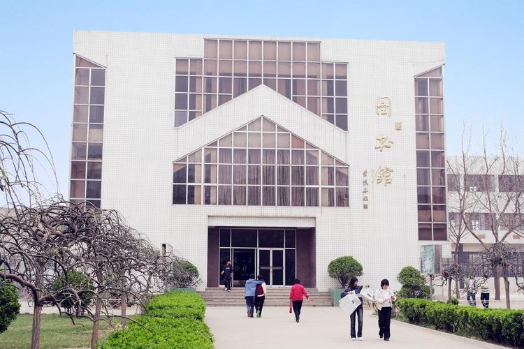 山东丝绸纺织职业学院